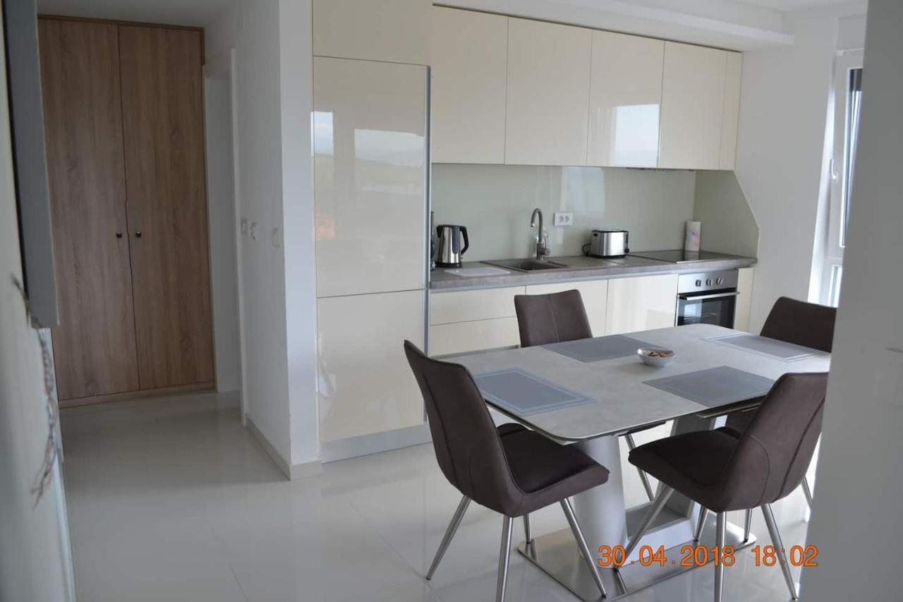 My Paradies - Njivice Penthouse*** Экстерьер фото